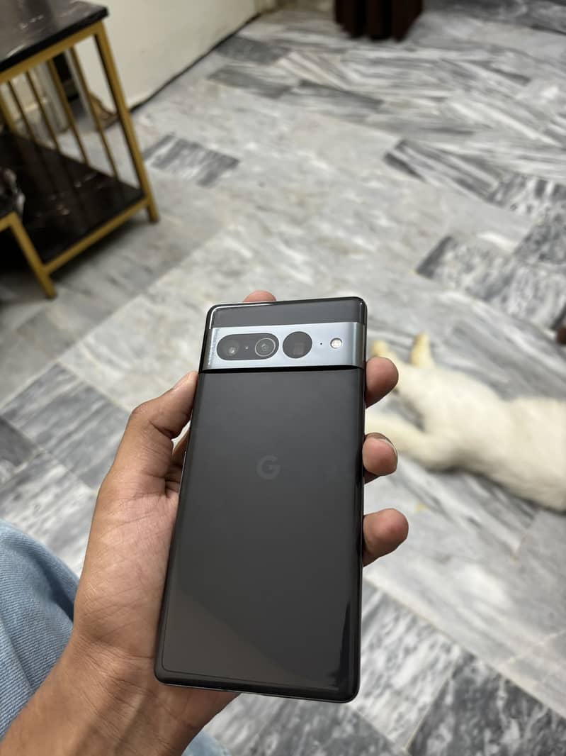 Google Pixel 7 Pro 6