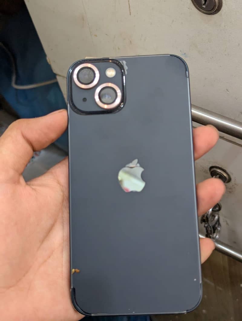 Apple iPhone 13 5