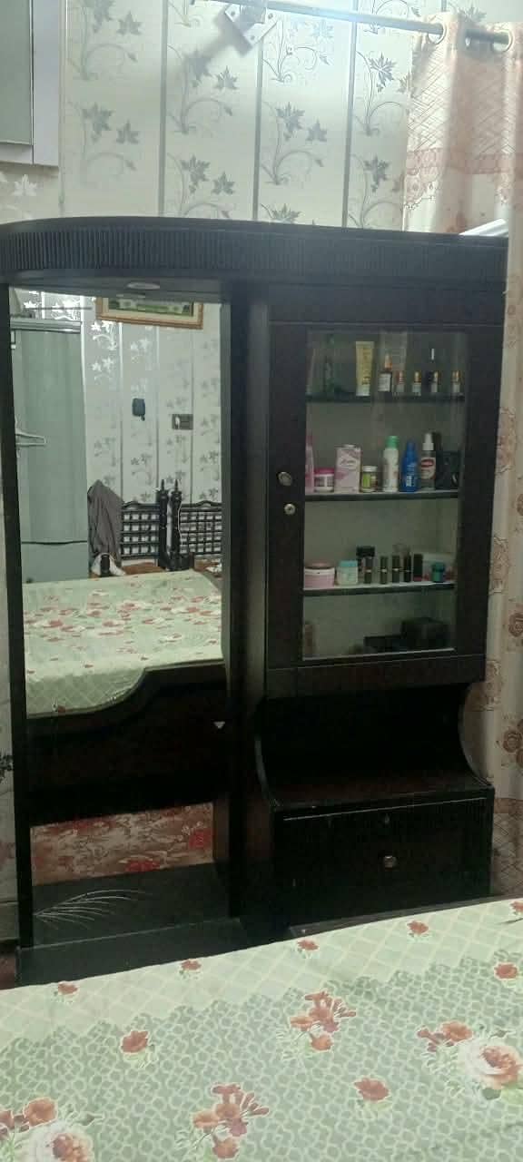 Dressing Table 1