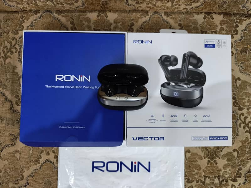 Ronin VECTOR Earbuds 0