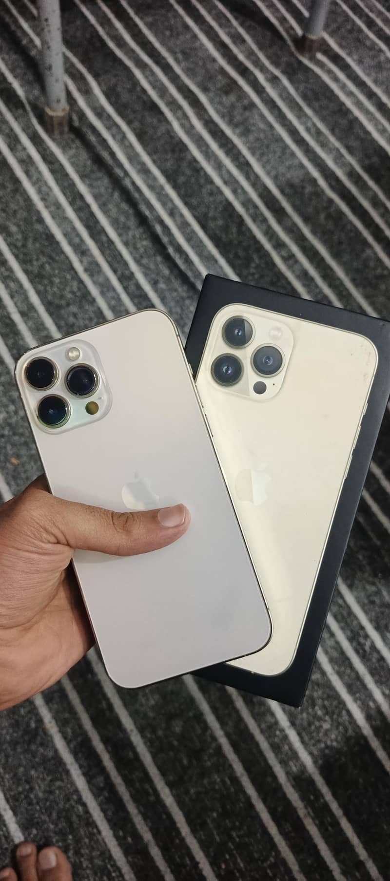 Apple iPhone 13 Pro Max 0