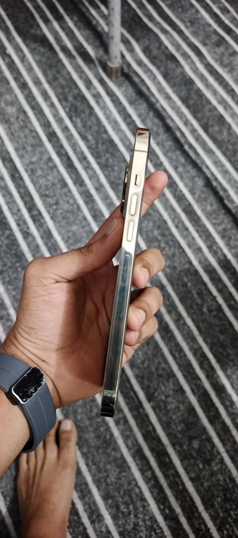 Apple iPhone 13 Pro Max 5