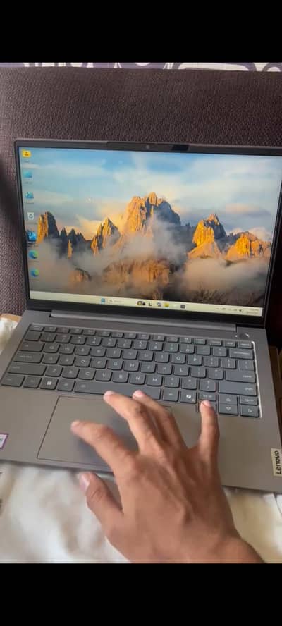 Lenovo Core Ultra 7 255H