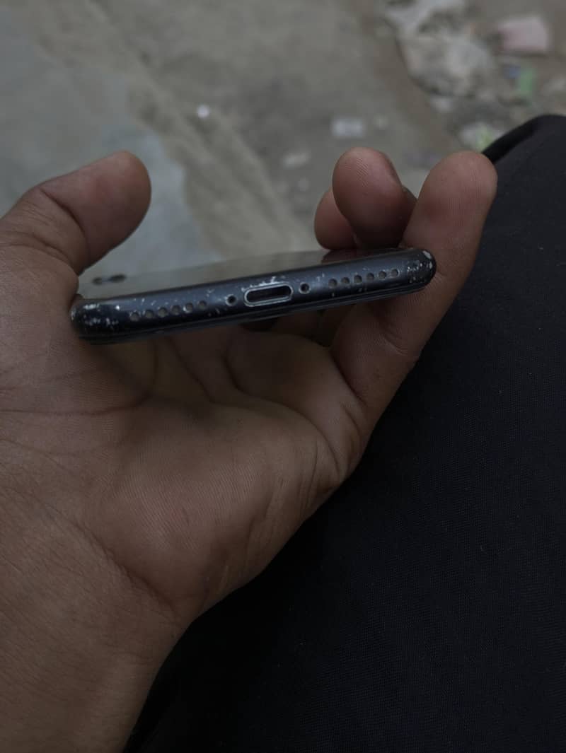 Apple iPhone 7 4