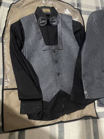 Party wear for 7 year old kid
