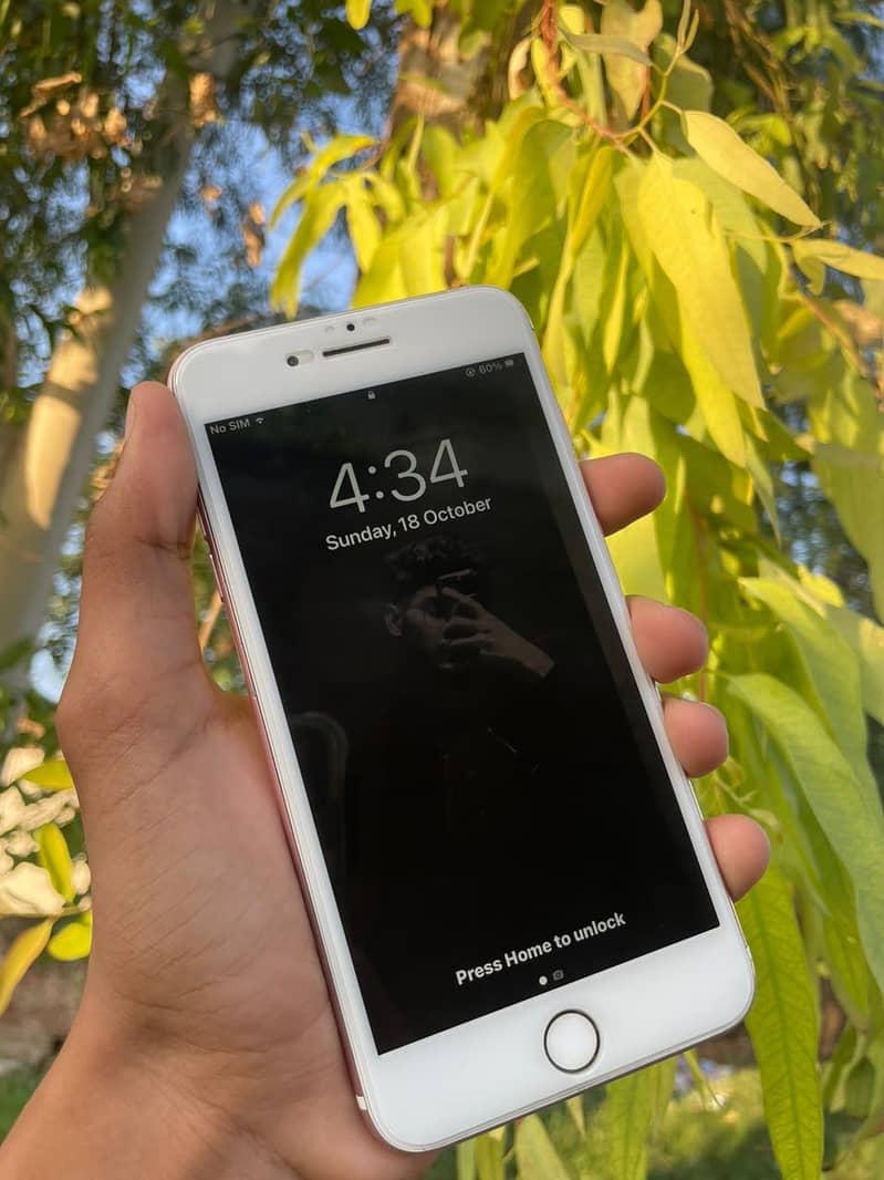 Apple iPhone 7 Plus 2