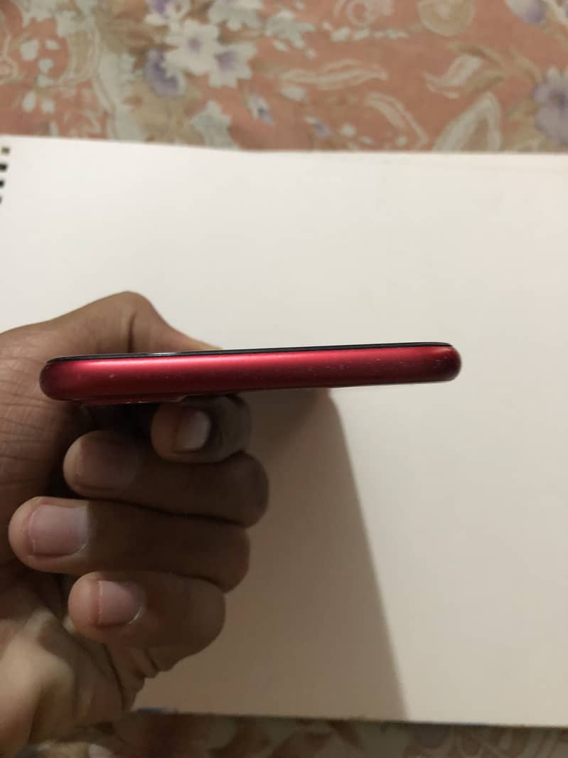 Apple iPhone 8 Plus 11