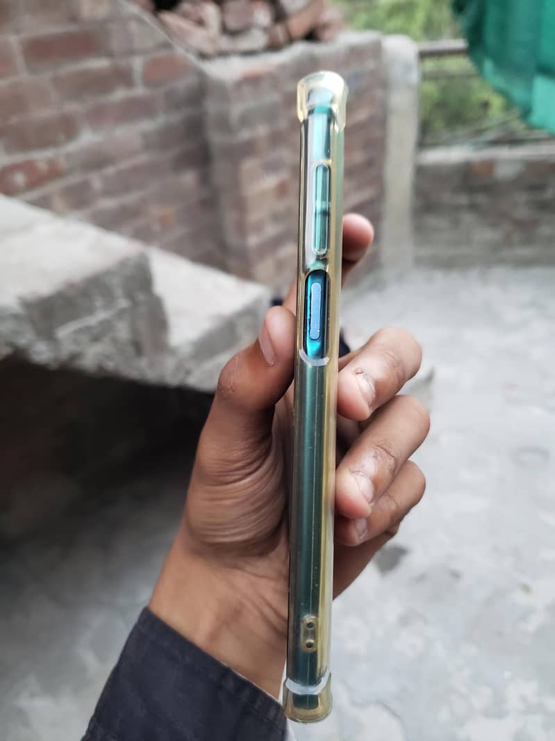 Xiaomi Redmi Note 9S 3