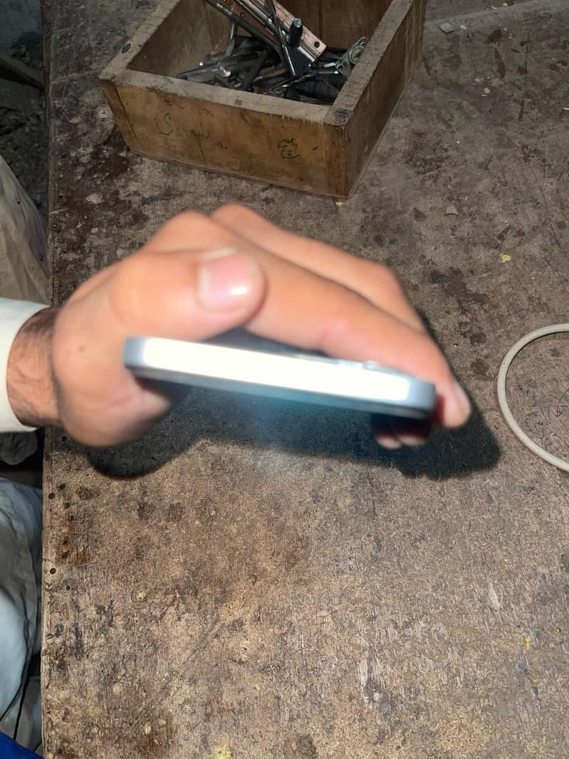 Realme C71 1