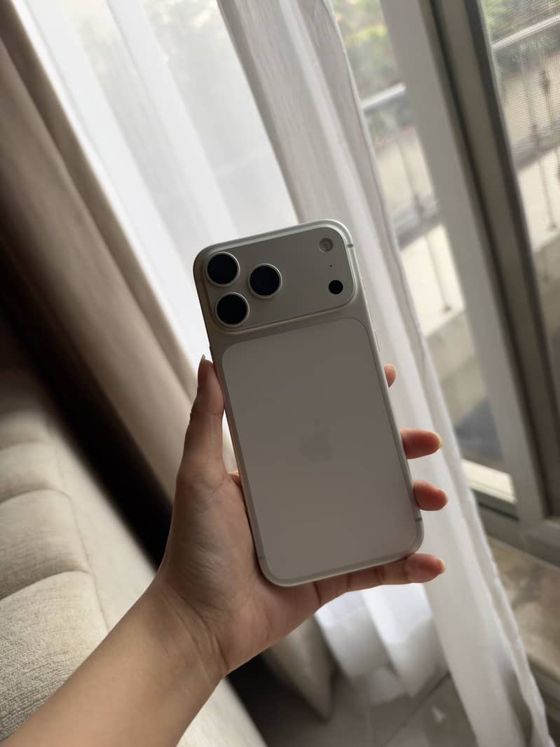 Apple iPhone 17 Pro Max, 512GB 4
