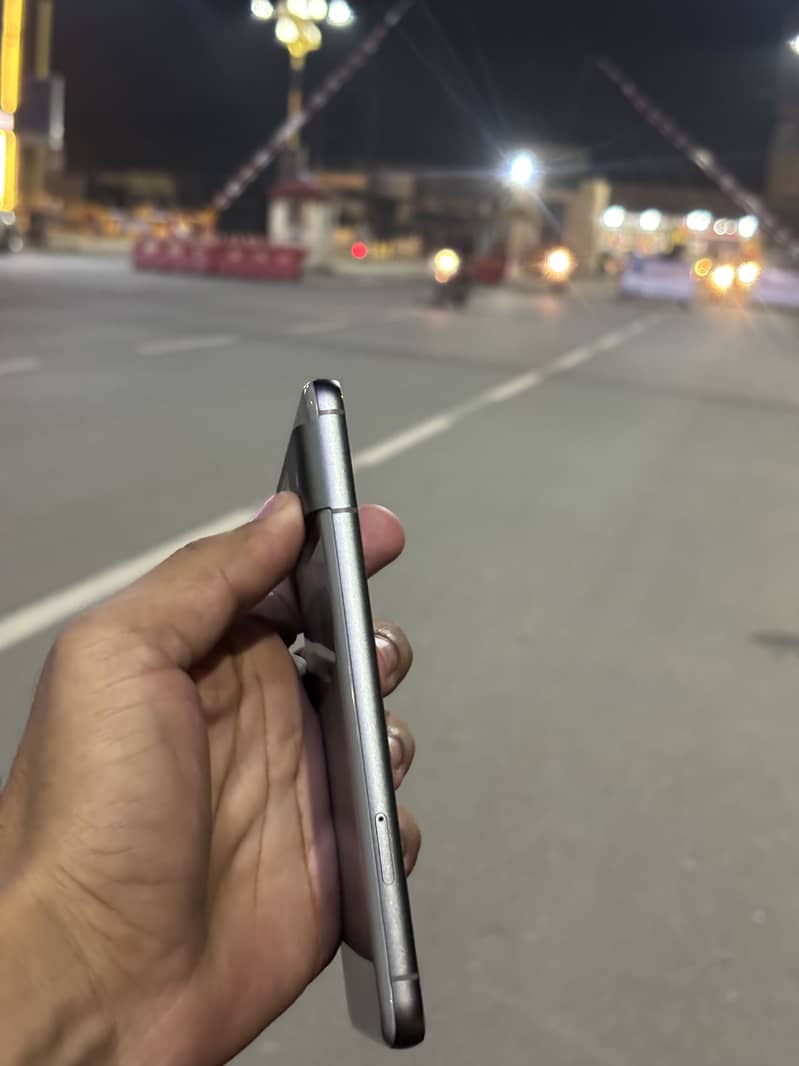 Google Pixel 8 3