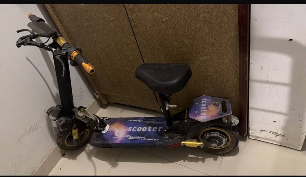 Scooty 0