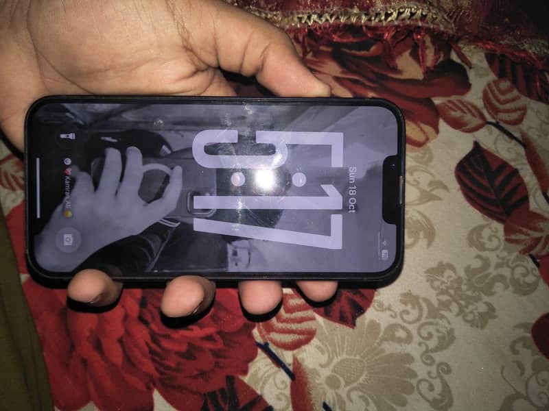 Apple iPhone 13 3