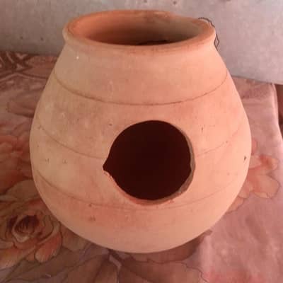 matki full size or boxes good cndtion matki Rs100 boxRs 200