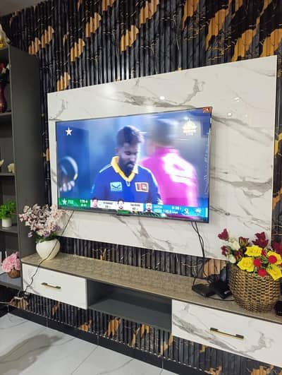 smart TV led model 55p79k