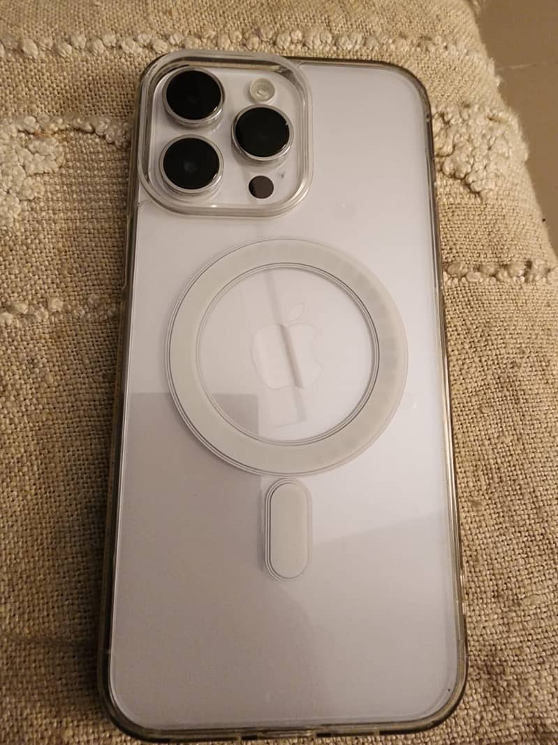 Apple iPhone 14 Pro Max 4