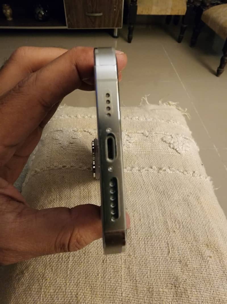 Apple iPhone 14 Pro Max 5