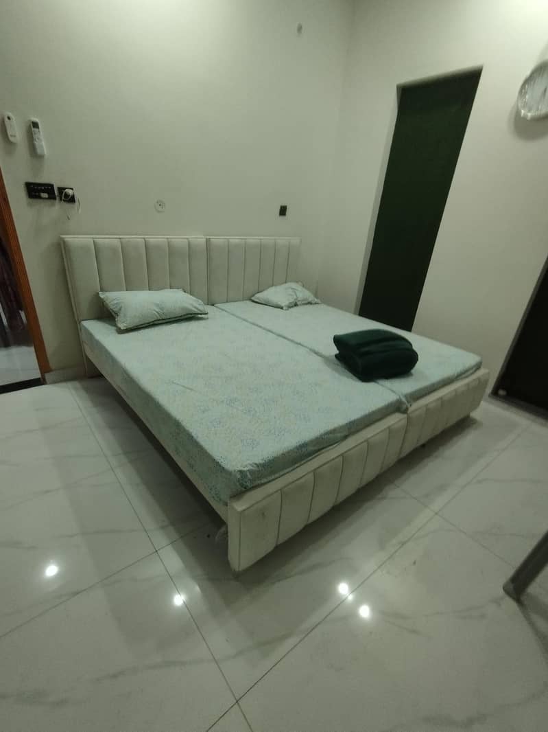 2x single Bed 1