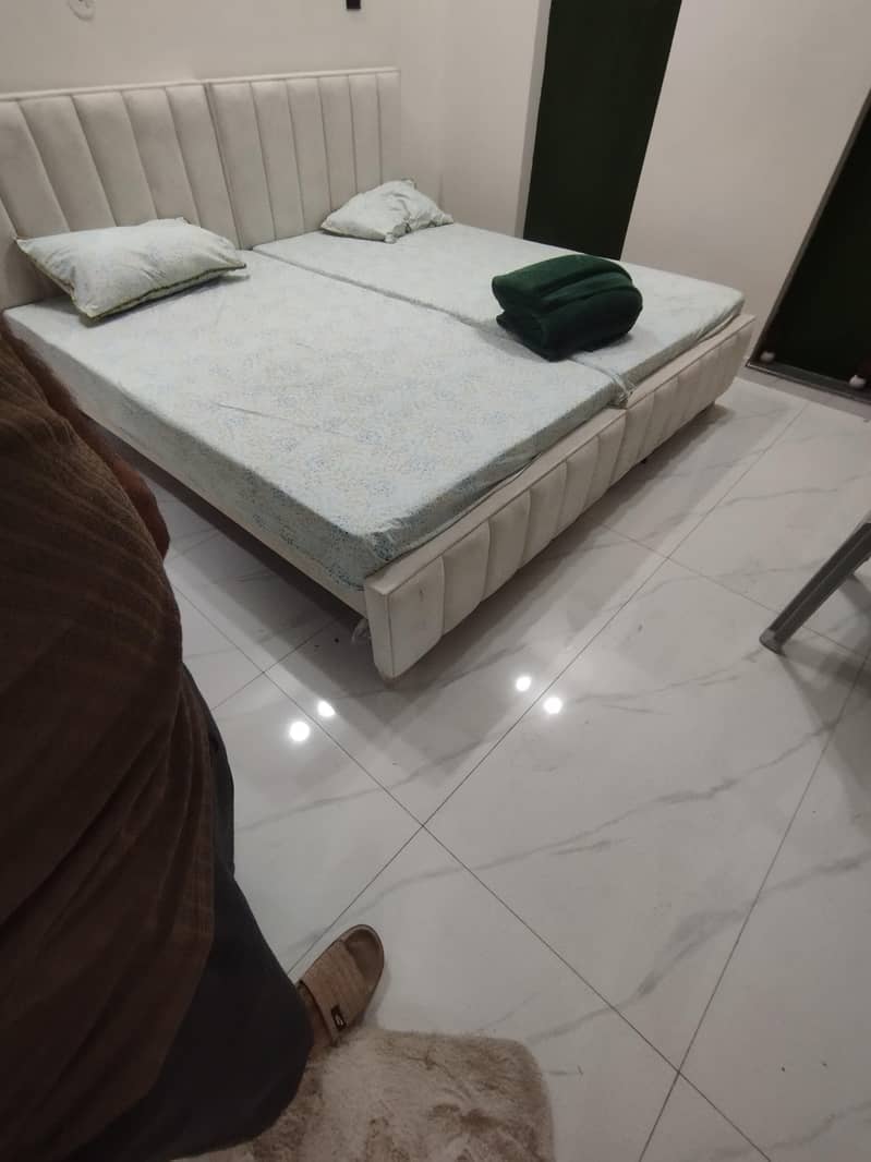 2x single Bed 2