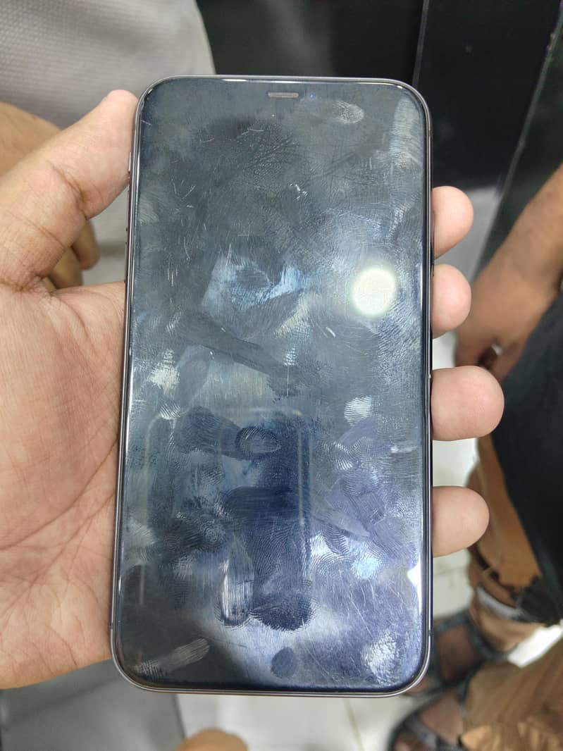 Apple iPhone 11 2