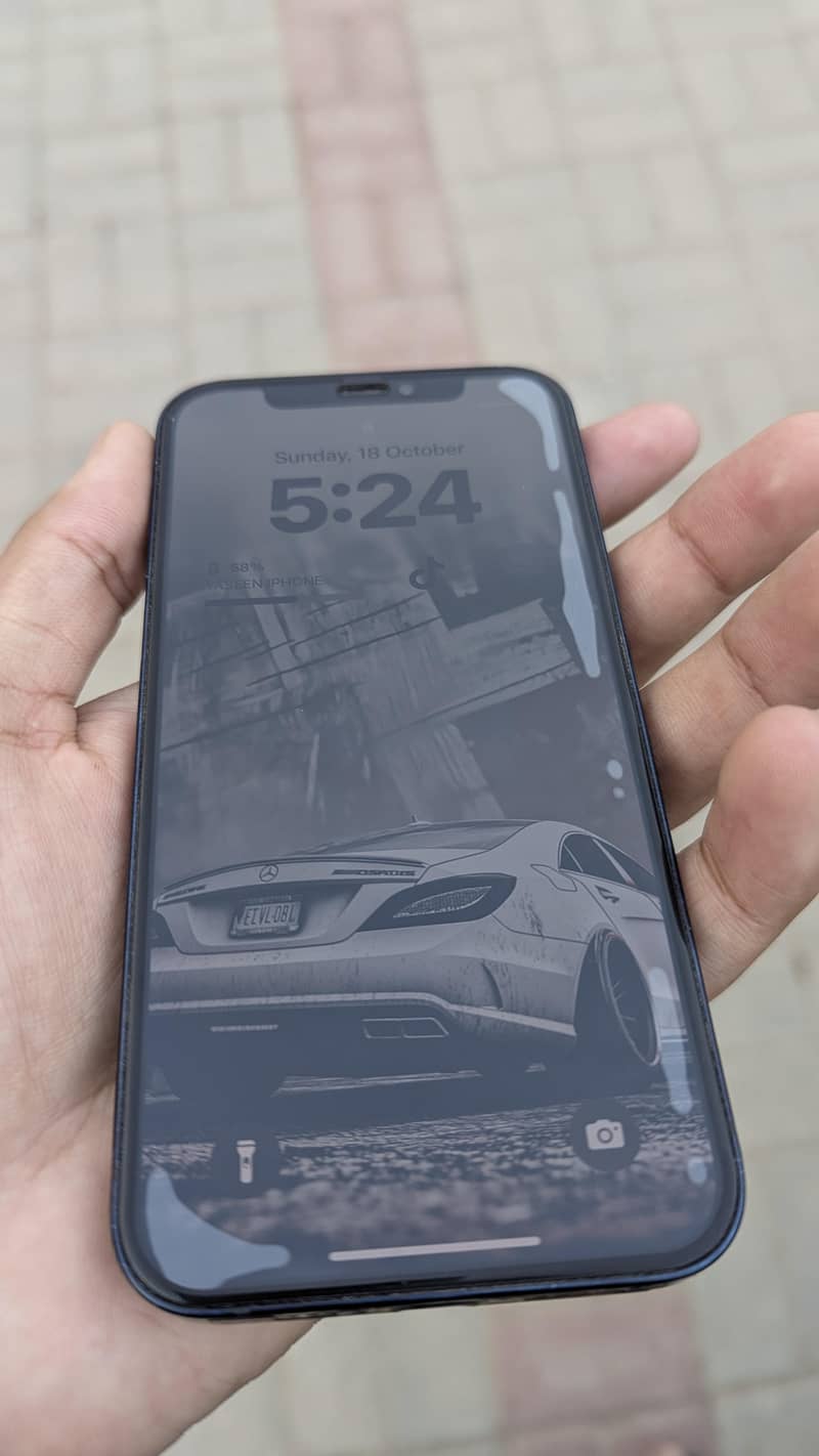 Apple iPhone 12 6