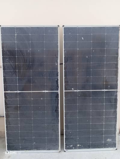 Solar Plates (2 plates of 150 watts & 2 plates of 280 watts)