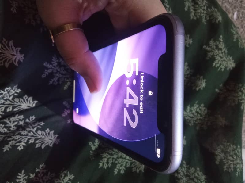 Apple iPhone 11 13