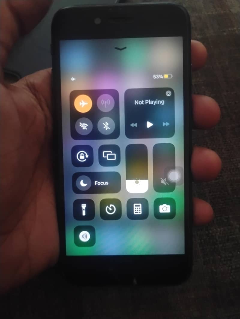 Apple iPhone 8 3