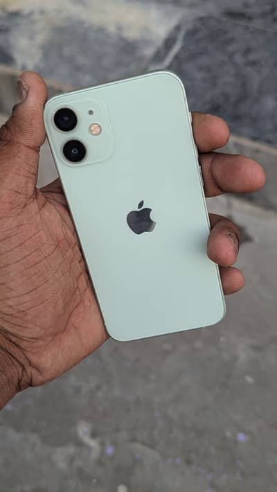Apple iPhone 12 mini