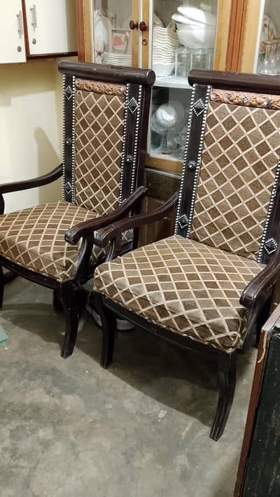 Wooden bedroom chairs/Table