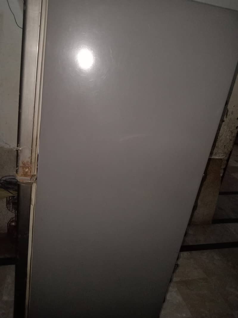 Medium size fridge 6