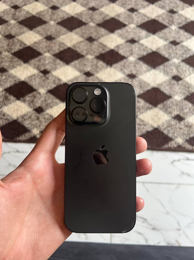 Apple iPhone 16 Pro 5