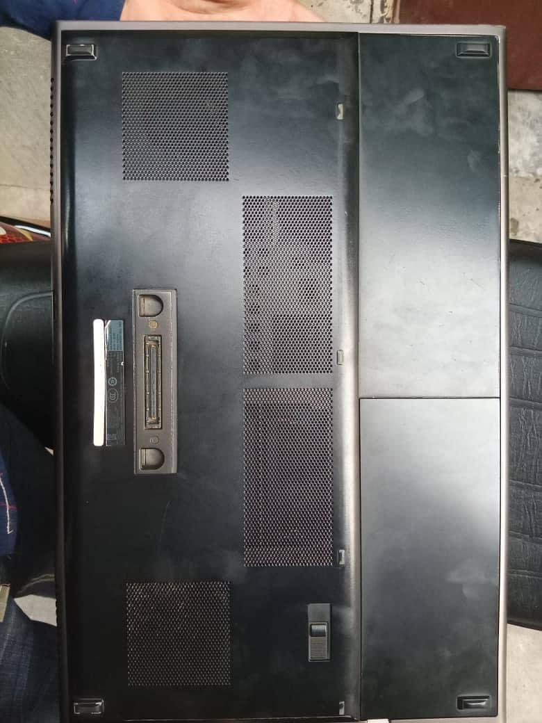 Dell Precision M6800 5