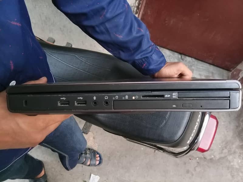 Dell Precision M6800 7