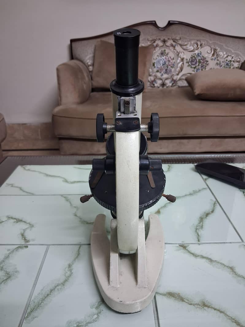 Microscope L101 Body 3