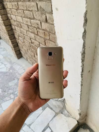 Samsung Mobile J6