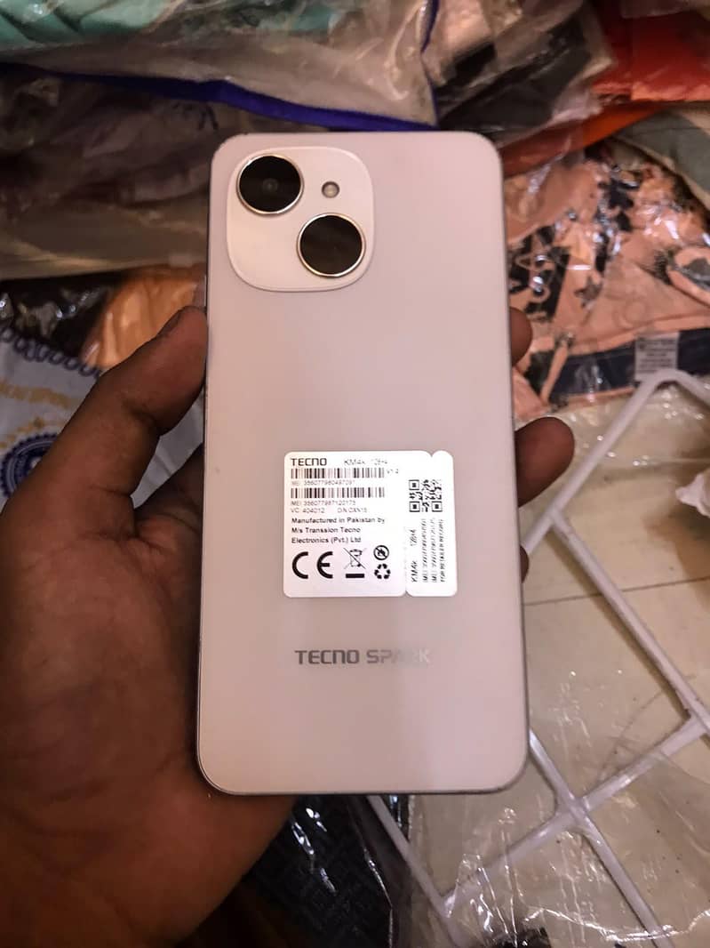 TECNO SPARK 40C 0