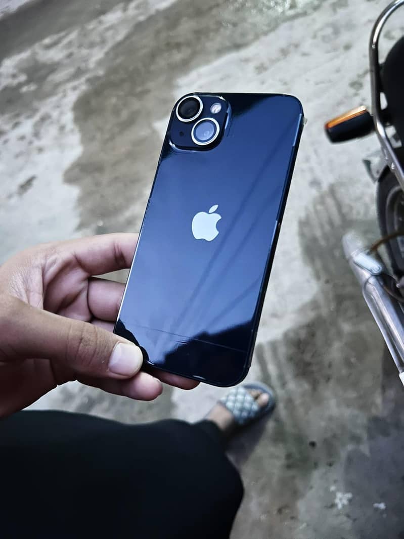Apple iPhone 13 3