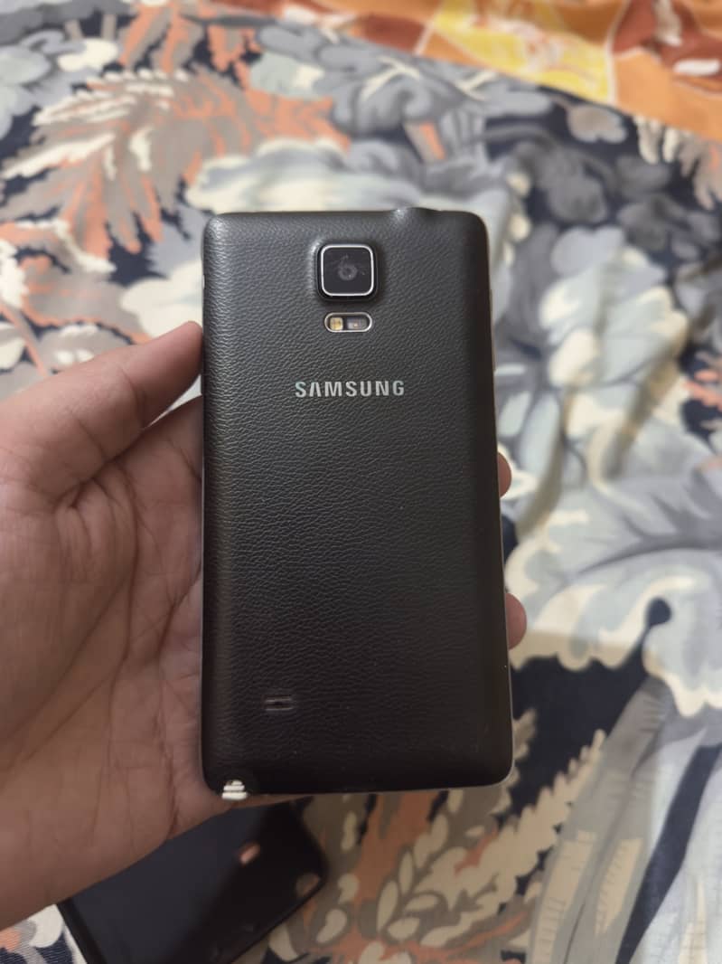 Samsung Mobile Note4 3