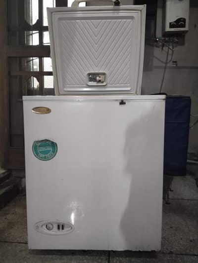 Waves refrigerator