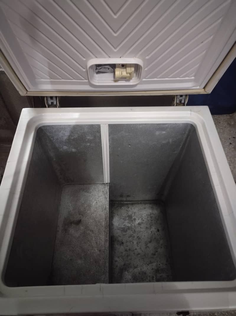 Waves refrigerator 3