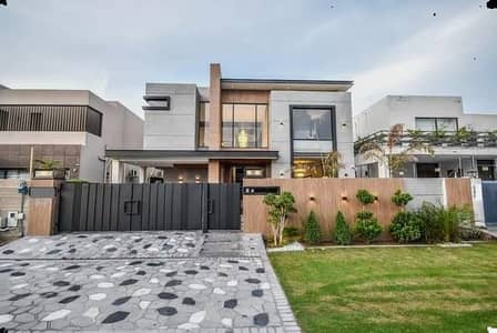 SPLENDID 1 KANAL 5 BEDROOM HOUSE FOR RENT IN DHA PHASE 5