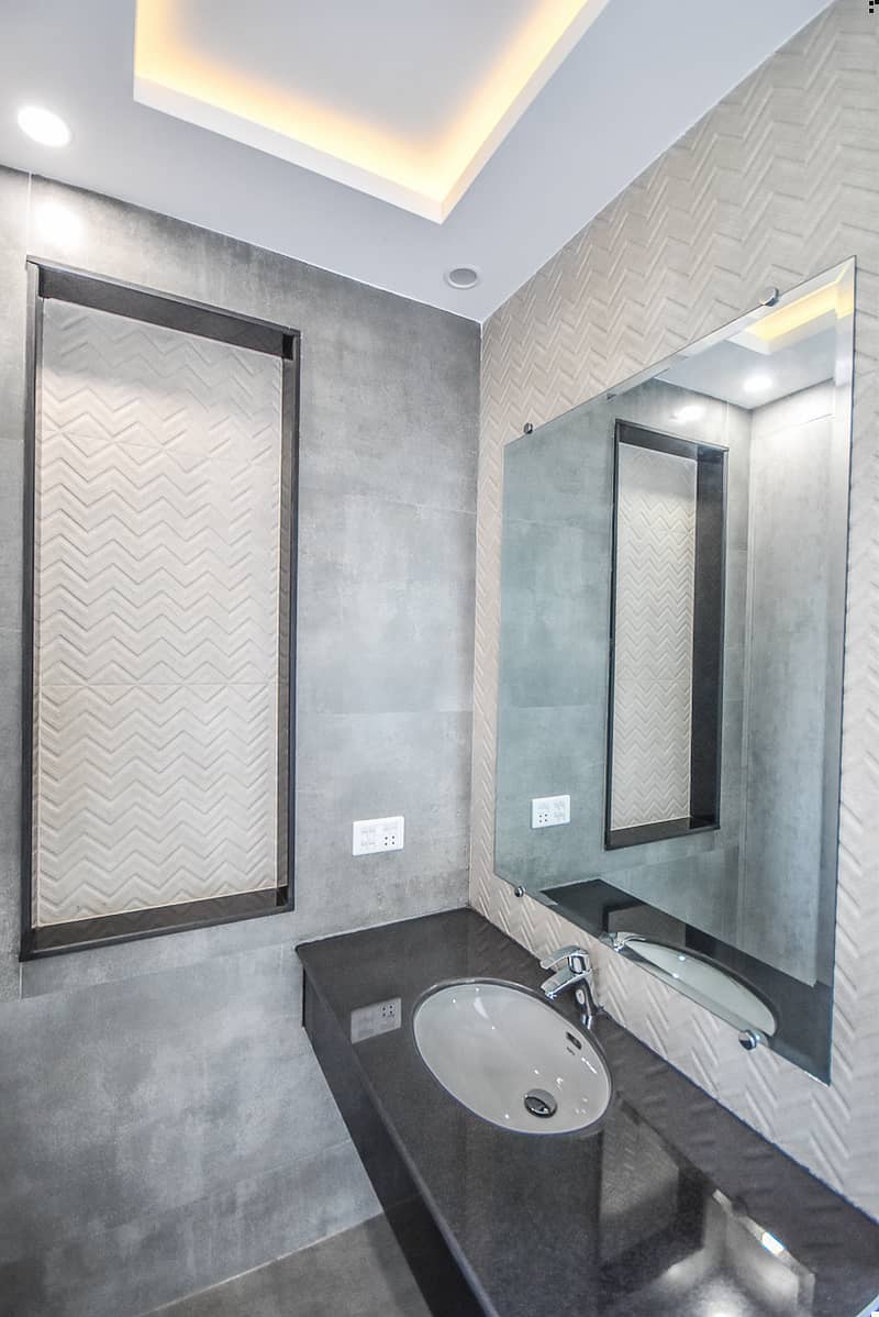 EXCEPTIONAL 1 KANAL 5 BEDROOM HOUSE FOR RENT IN DHA PHASE 6 - Houses ...
