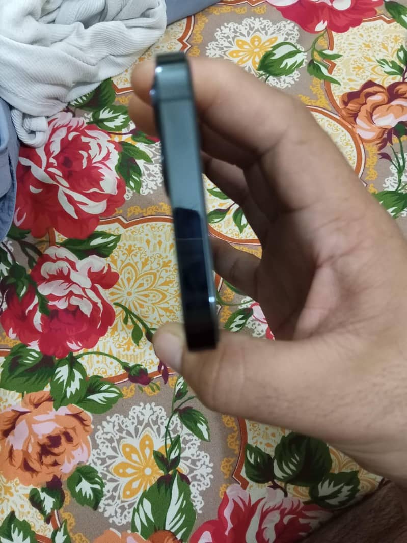 Apple iPhone 12 Pro 5