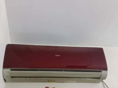 Selling 1.5 Ton AC Haier .