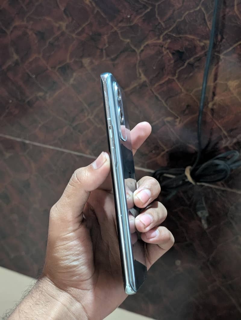 One Plus 9 Pro 6