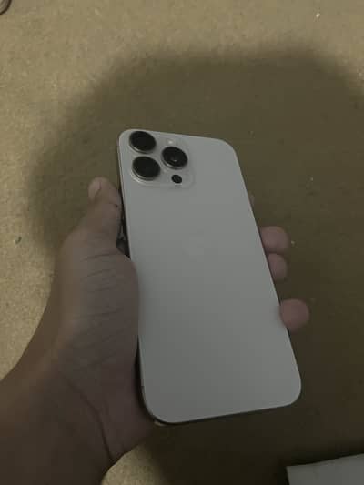 Apple iPhone 16 Pro Max