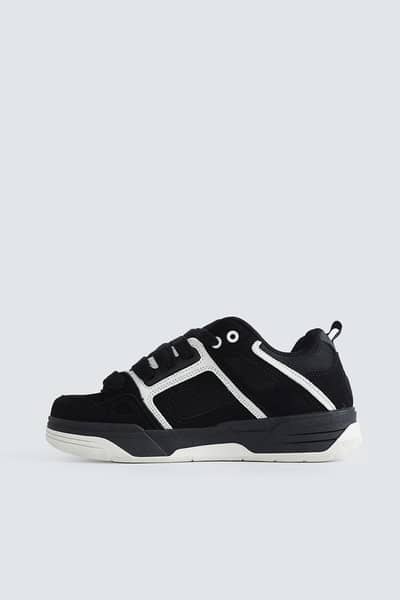 Outfitters Original Brand New Shoes – Rs. 12,000 Tag Price
