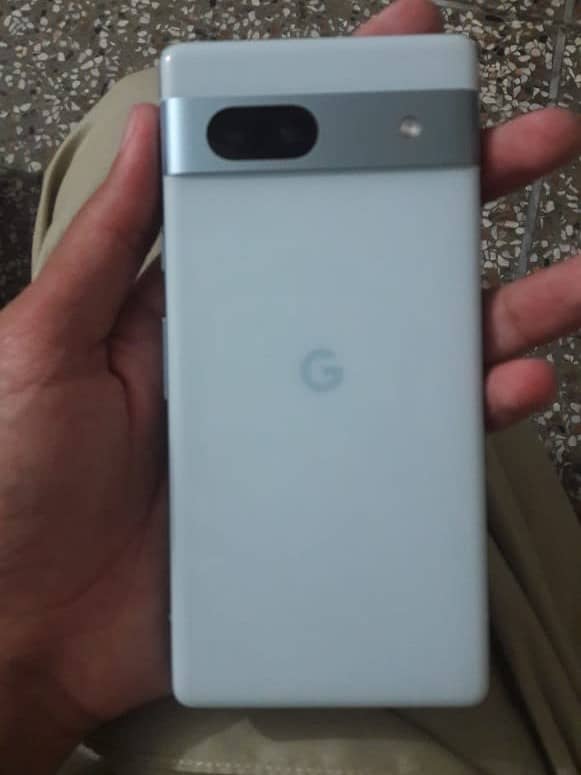 Google Pixel 7a 4