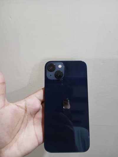 Apple iPhone 13